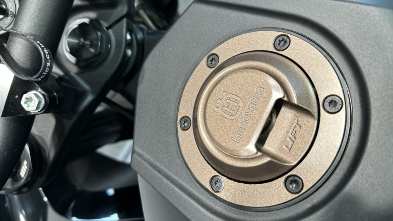 Husqvarna Norden 901 (24MY)